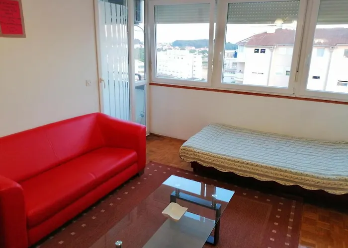 Apartment Pula アパート *